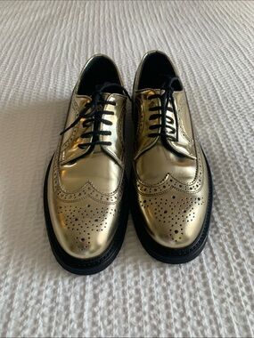 Banana Republic Metallic Gold Leather Oxfords!🔥
